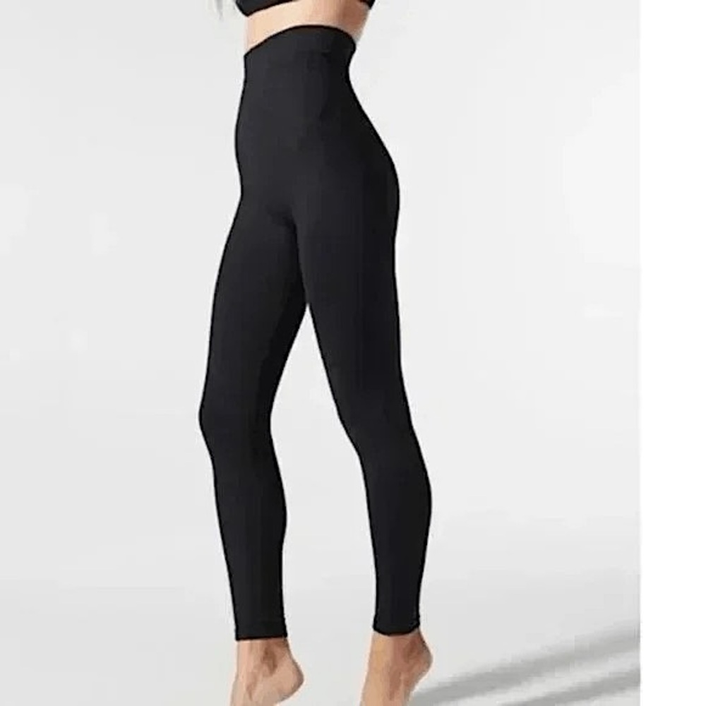 BLANQI Black Highwaist Everyday Leggings Size Small